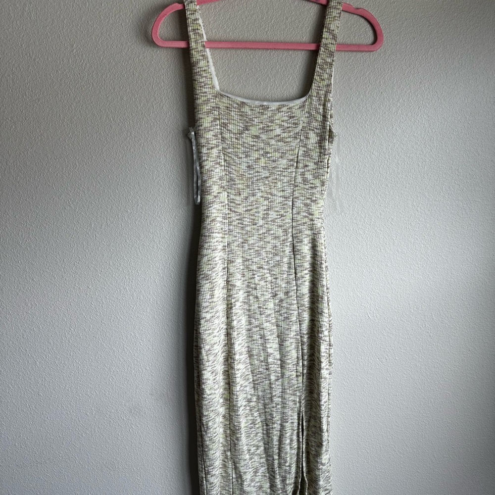 Le Lis Cream and Gray Midi Dress
